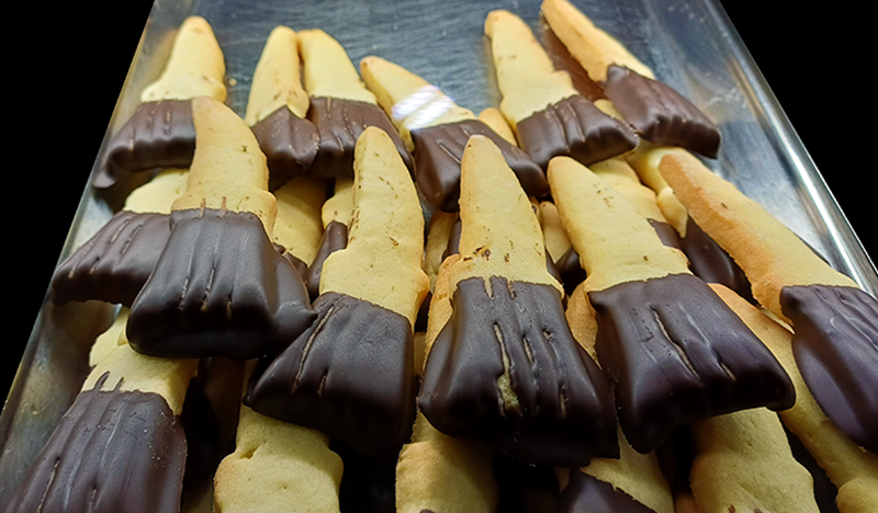 halloween-dolcetti-scopa-stregata-galligani halloween-dolcetti-mostruosi-galligani_galligani.it